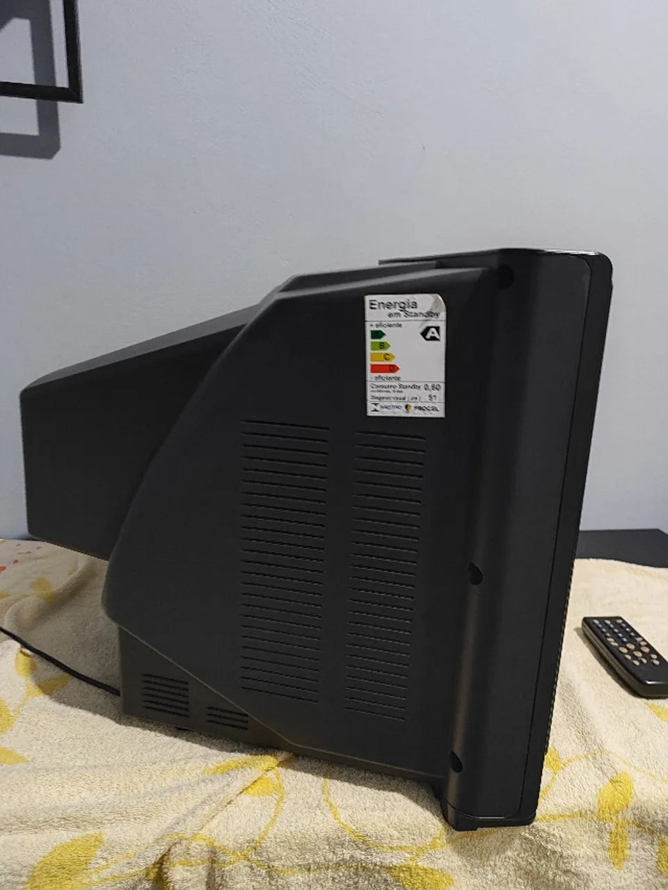 TV CCE 21" HPS 21AVP - Entrada AV - Foto 4