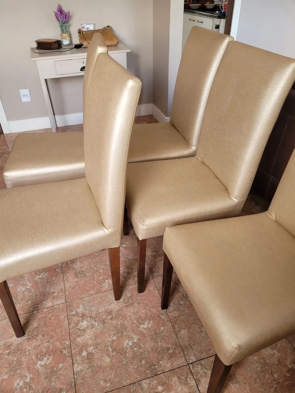 Seis Cadeiras para sala de jantar - Foto 2