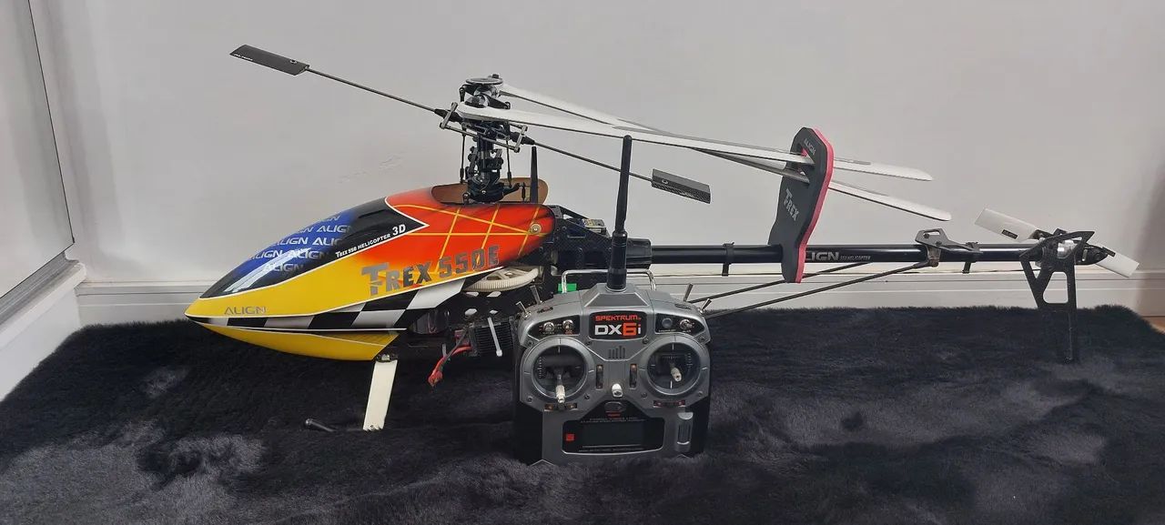 Helicóptero TREX 550E  - Foto 2