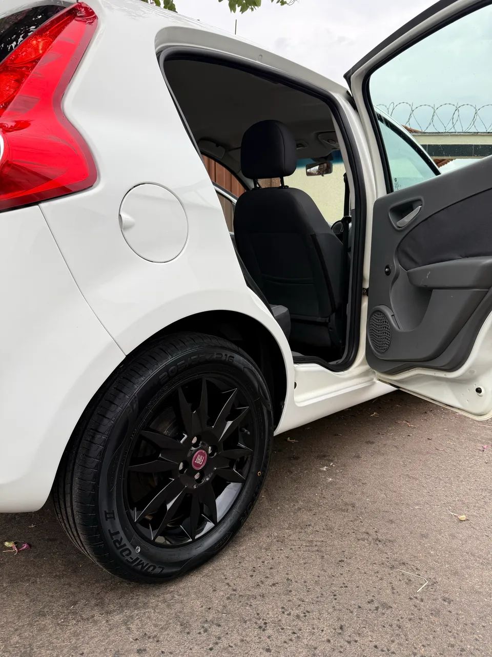 Fiat Palio Attra./italia 1.4 EVO F.flex 8V 5P 2014 - Foto 4