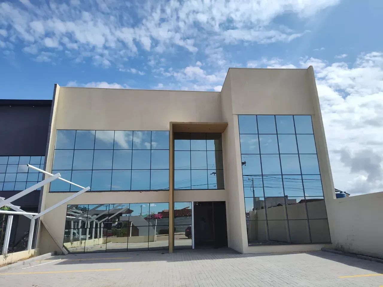 Excelente Galpão Comercial à Venda na Avenida Amazonas - Foto 3