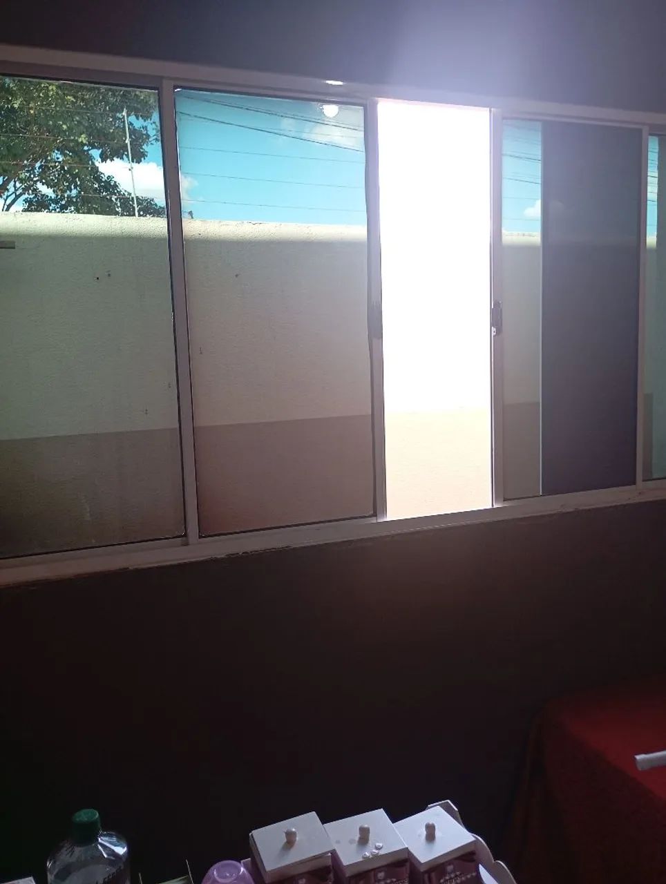 Trabalhamos com a remoção de películas antigas e drenagem nos vidros  - Foto 3