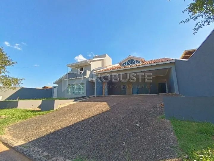 CASA | PARQUE DAS CASCATAS  BOTUCATU