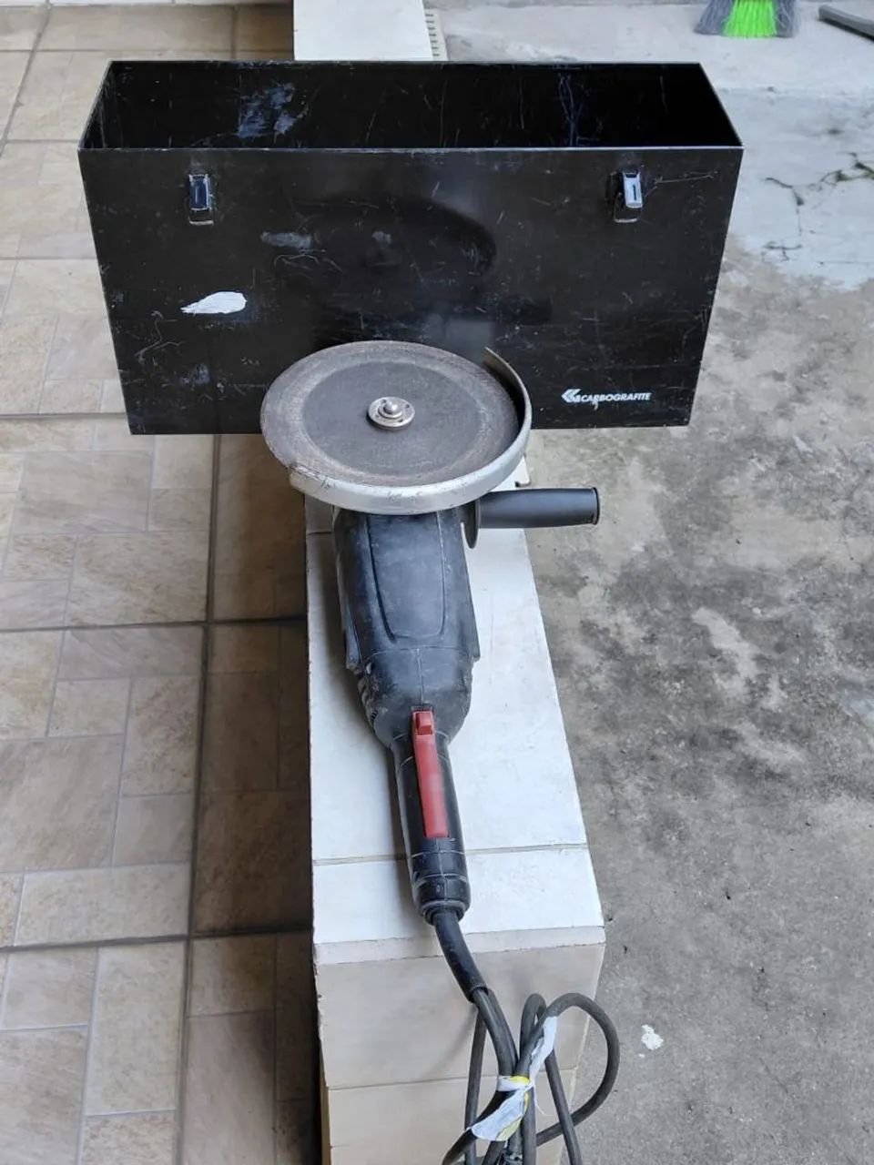Lixadeira grande 650,00 reais - Foto 2