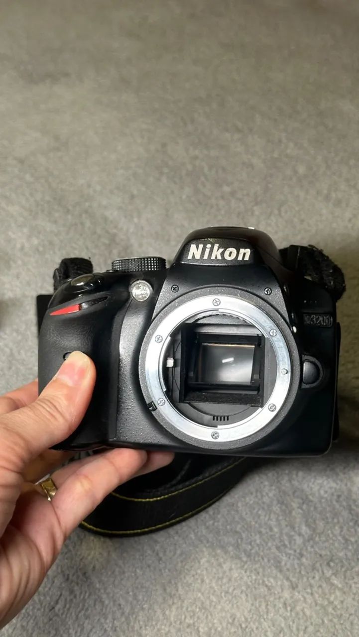 Câmera Nikon D3200 + Baterias - Foto 2