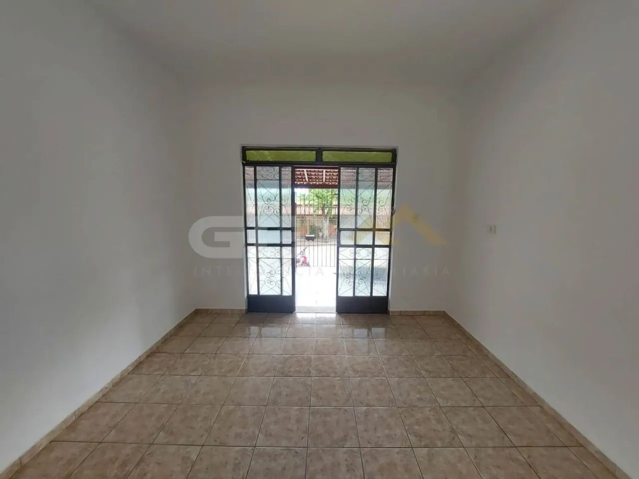 Casa de Lote Inteiro no Bairro São Jose - Foto 4