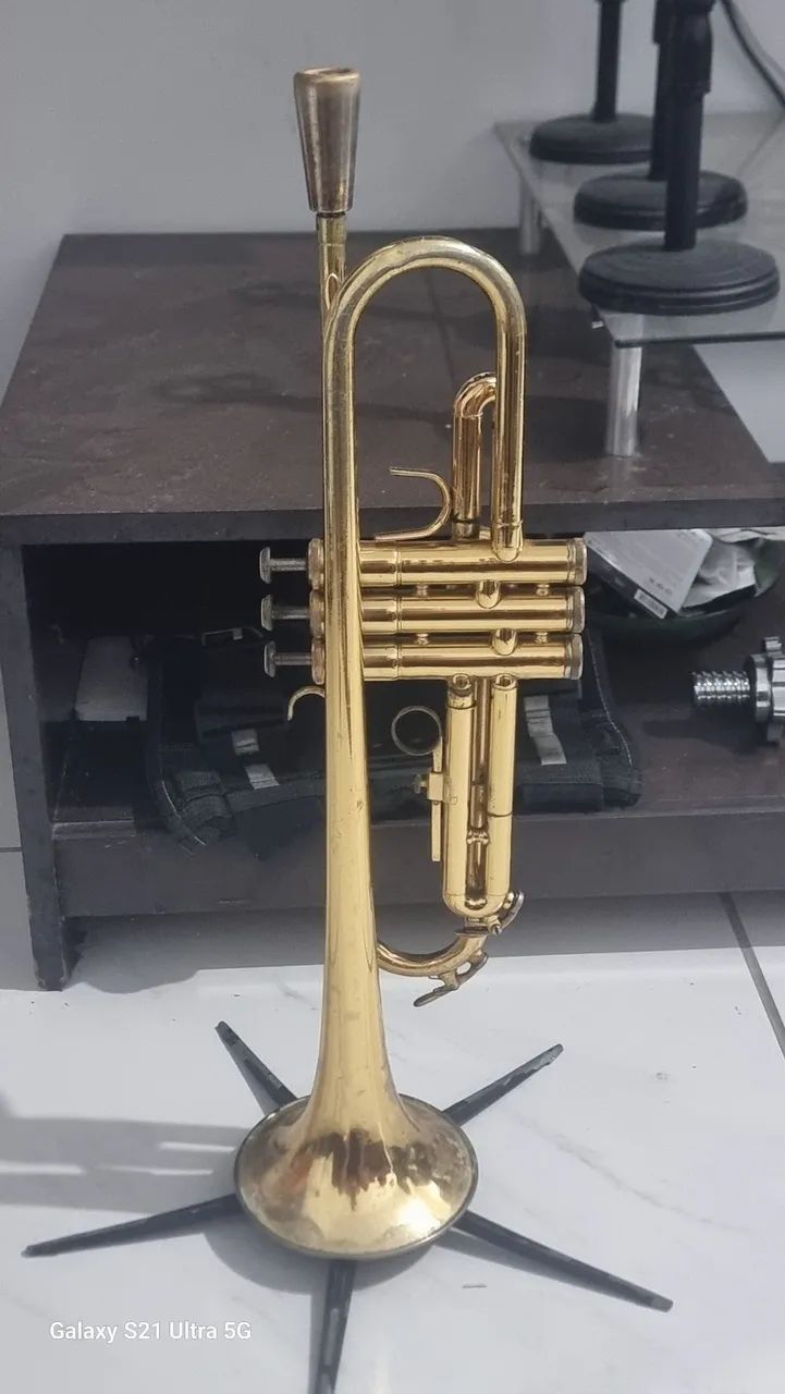 TROMPETE YAMAHA MODELO-2320 