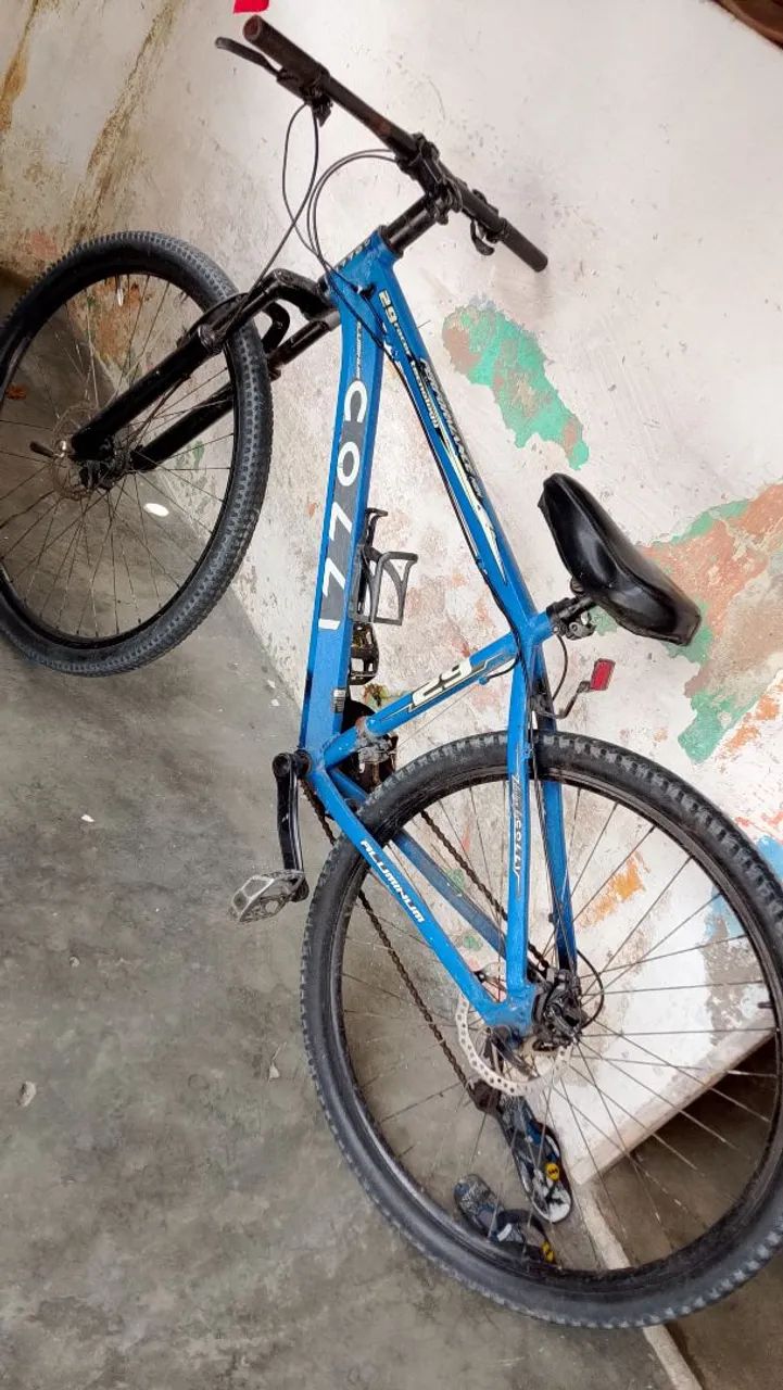 Uma bicicleta