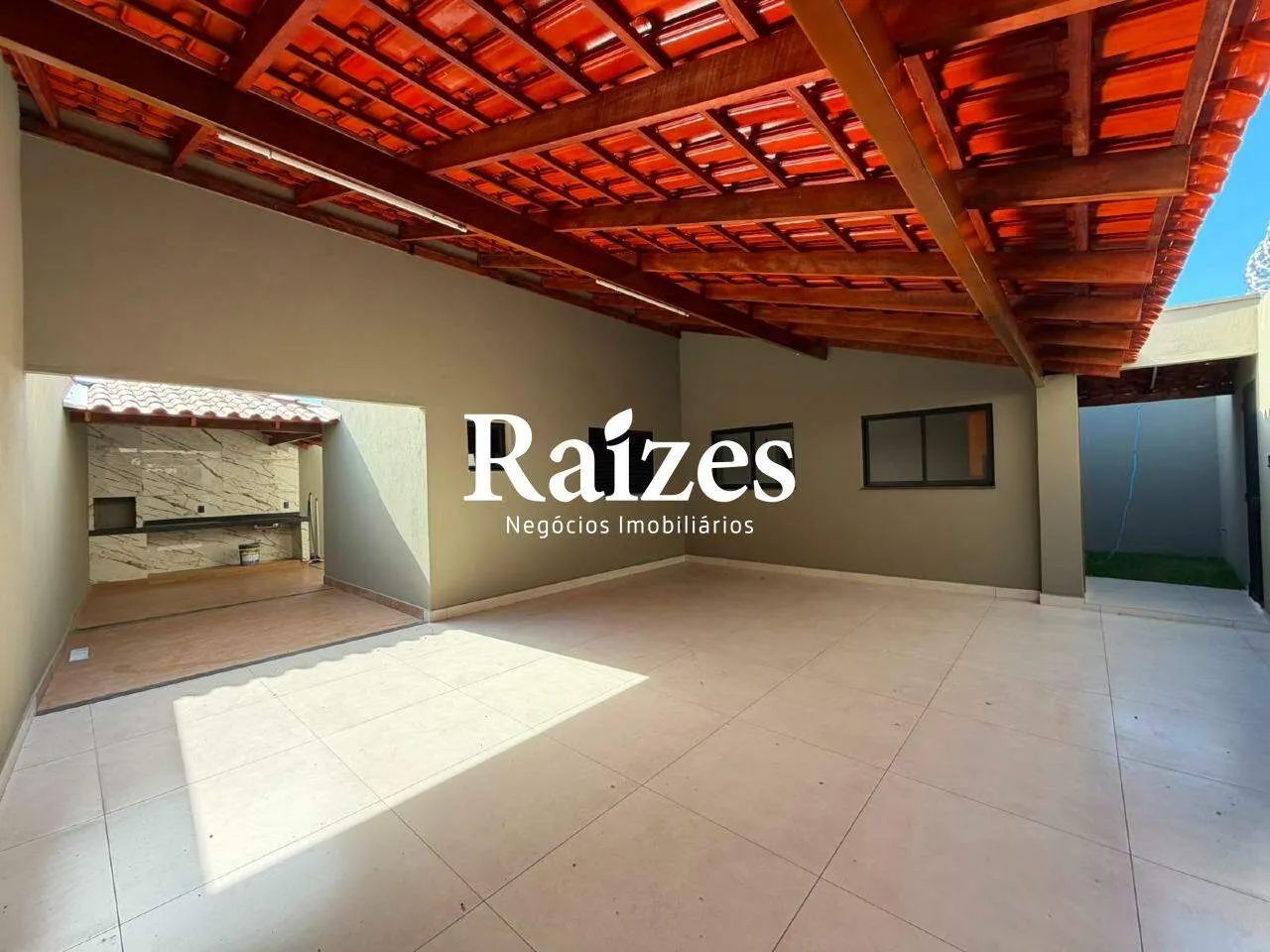 Casa nova com 3 quartos sendo 1 suíte no Pacaembu em Uberlândia