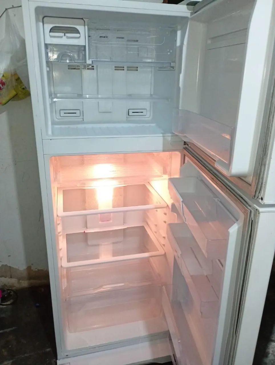 Vendo geladeira  - Foto 3