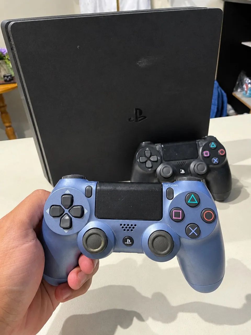 PS4 SLIM 1TB - Foto 3