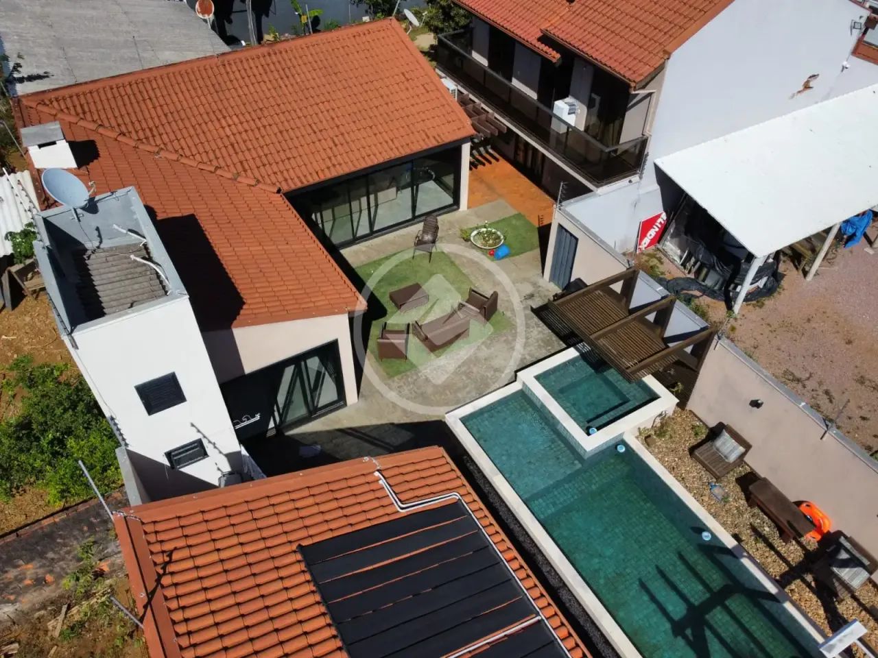 Sobrado de 500m² Construção - Chapada dos Guimarães codigo: 356207