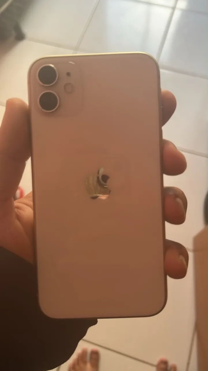 iPhone 11 troca em prata