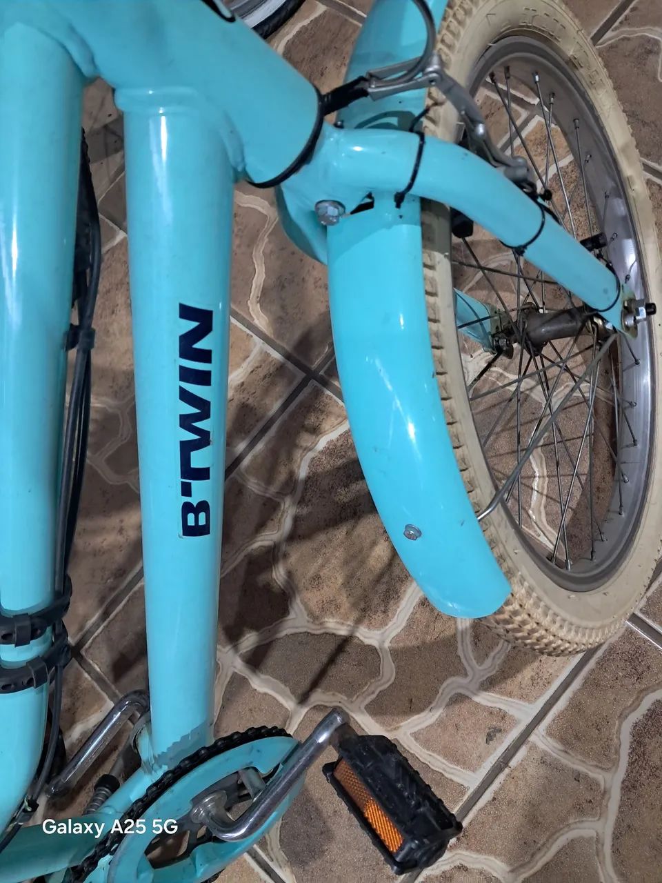 Bicicleta semi nova 