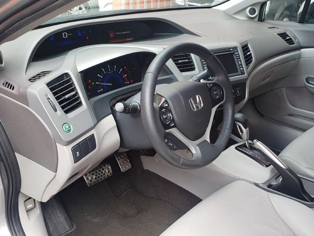 HONDA CIVIC 2.0 EXR 16V FLEX 4P 2013 - Foto 4