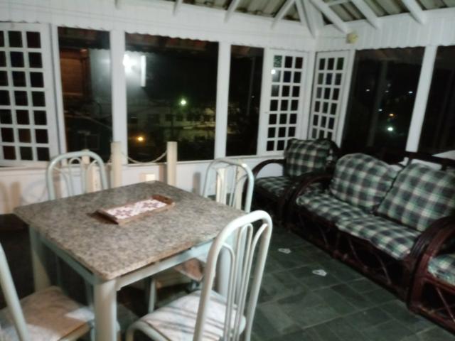 Casa, tipo chalé, condomínio fechado peró cabo frio - Foto 15
