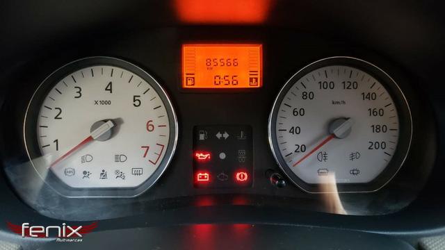 Renault Sandero Privilege 1.6 - Foto 17