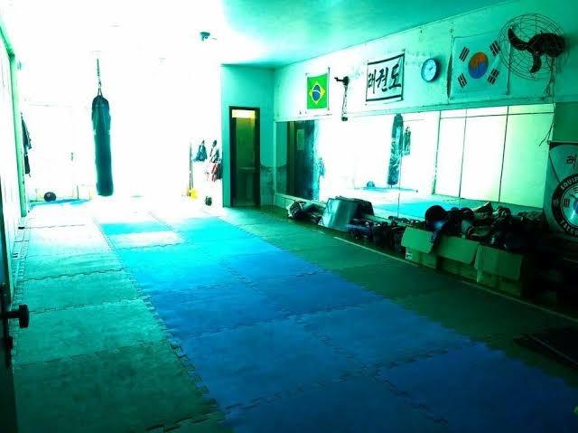 Espaço para aulas diversas e lutas - Foto 2