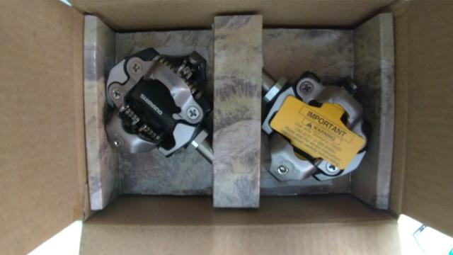 Pedal Shimano XT PD M8000 - Original, na caixa, com tacos - Foto 4