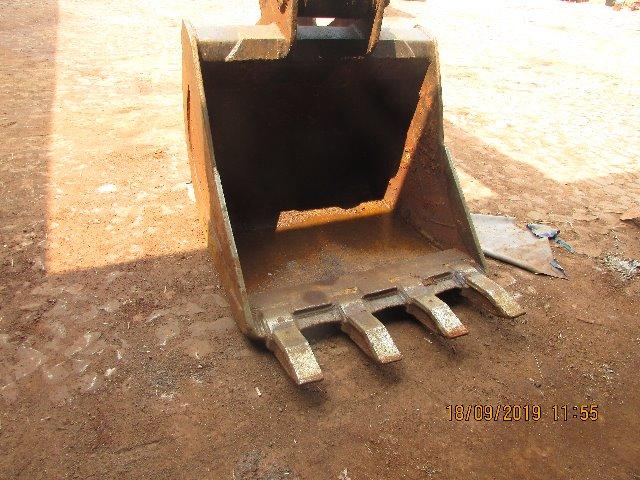Escavadeira Hidraulica JCB - Foto 9