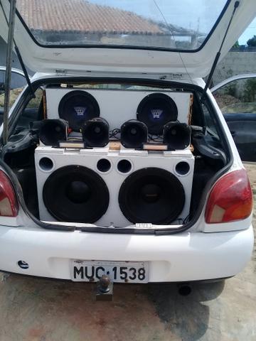 Carro com som na mala - Foto 4