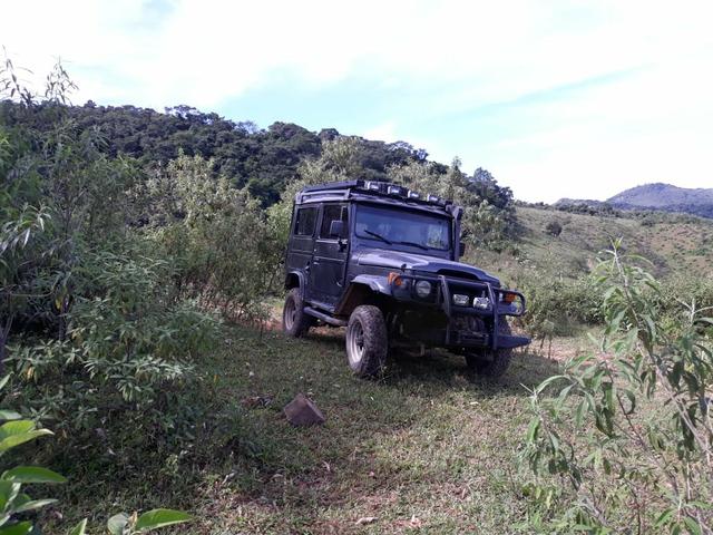 Jipe bandeirante toyota - Foto 3