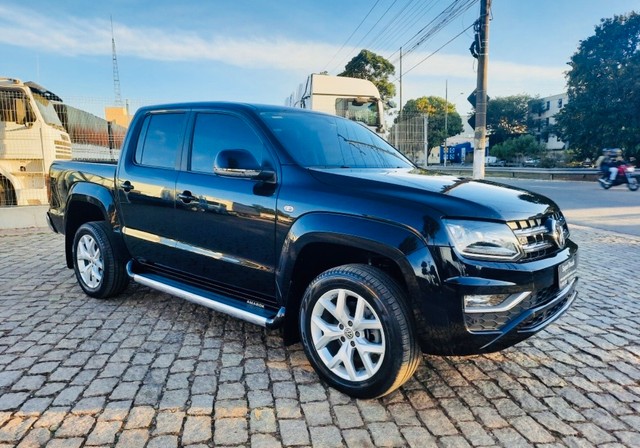 VOLKSWAGEN AMAROK 3.0 HIGHLINE CAB. DUPLA V6 4X4 AUT. 4P