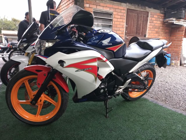 CBR 250R