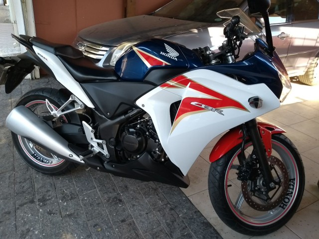 CBR 250R KM 3500 ZERA VALOR 15,300