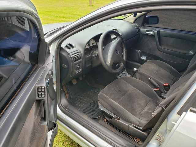 ASTRA HATCH 2011 COMPLETO