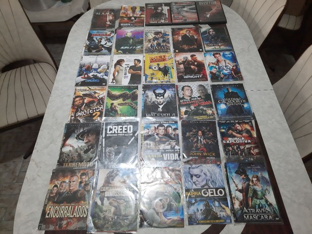 Kit com 30 DVDS diversos, filmes infantil e adultos, Show. funcionando. 
