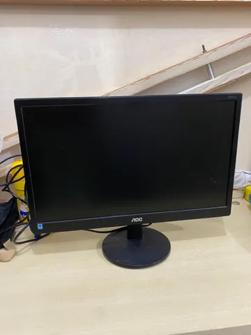 Computadores 300 a 999 GB Com monitor Usado