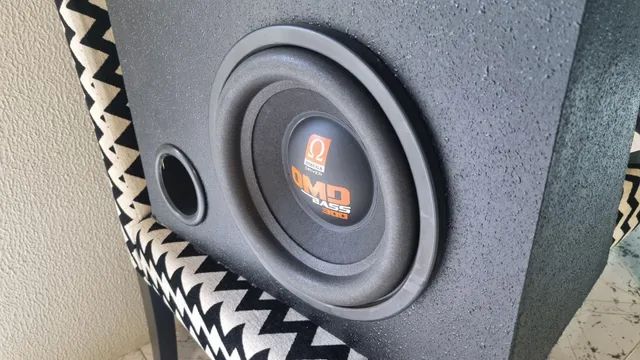 Sub de 10 pol, com caixa original da ômega driver 