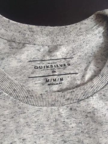 Camiseta Quiksilver Original Nova - Foto 2