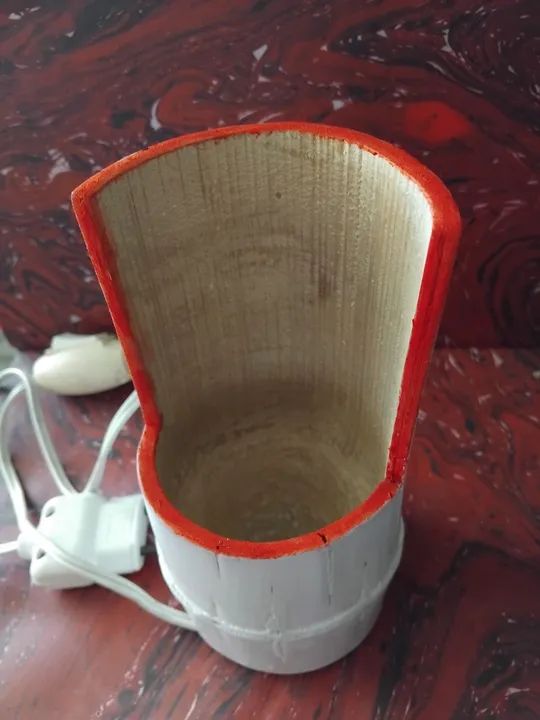 Luminária artesanal,  de bambu,  pintada.  - Foto 3