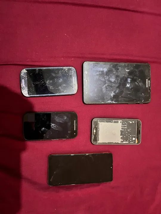 5 Celulares para retirar peças