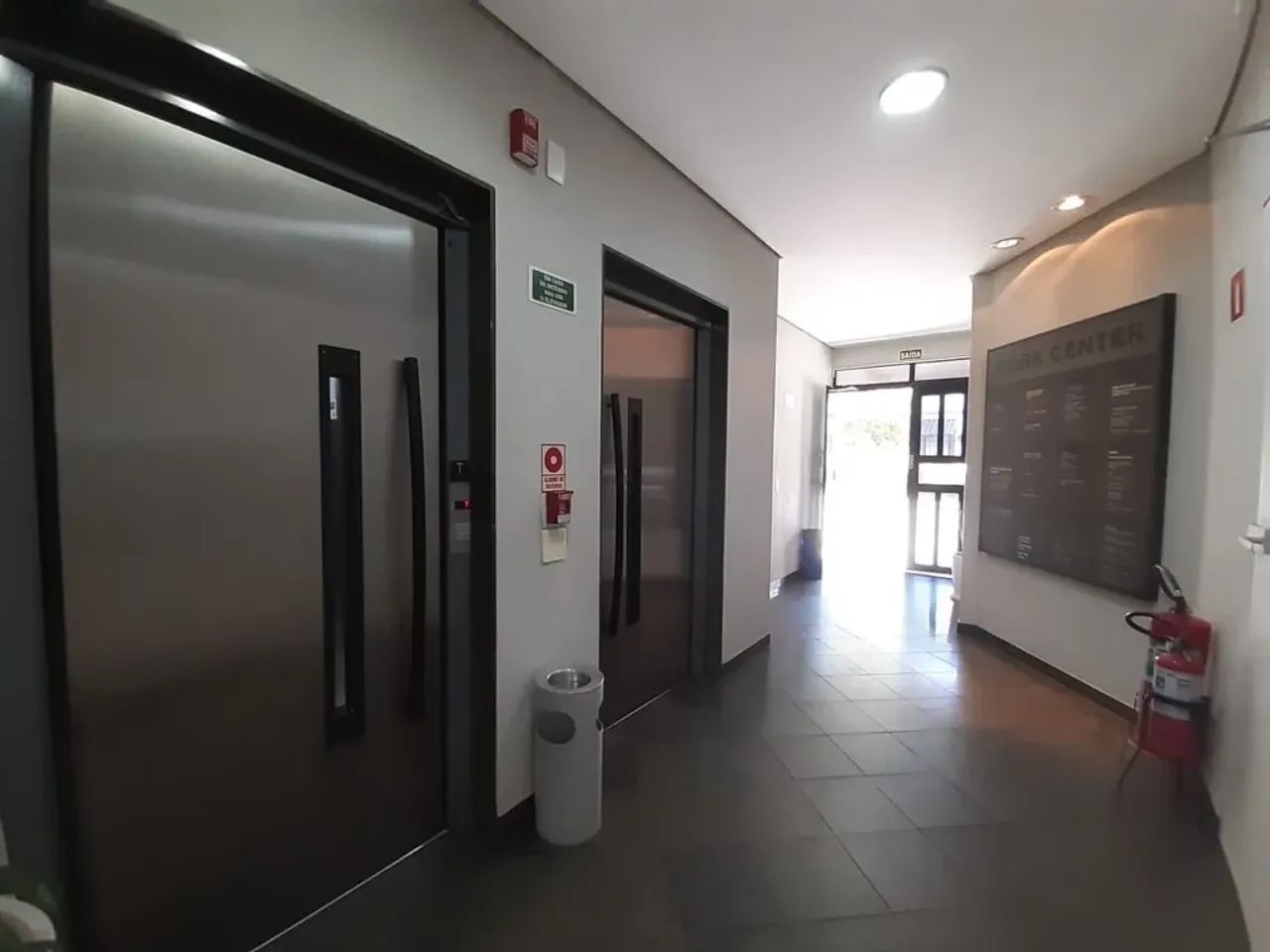 Conjunto Comercial para alugar por R$ 700.00, 27.60 m2 - CENTRO - CURITIBA/PR - Foto 6