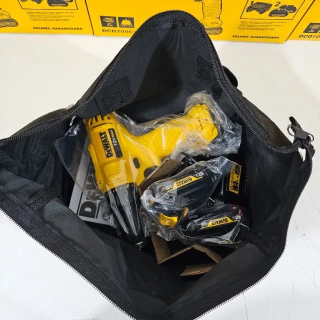 Parafusadeira Furadeira 2 Baterias 12V + Bolsa Dewalt DCD700C2 Garantia de 3 Anos - Foto 2