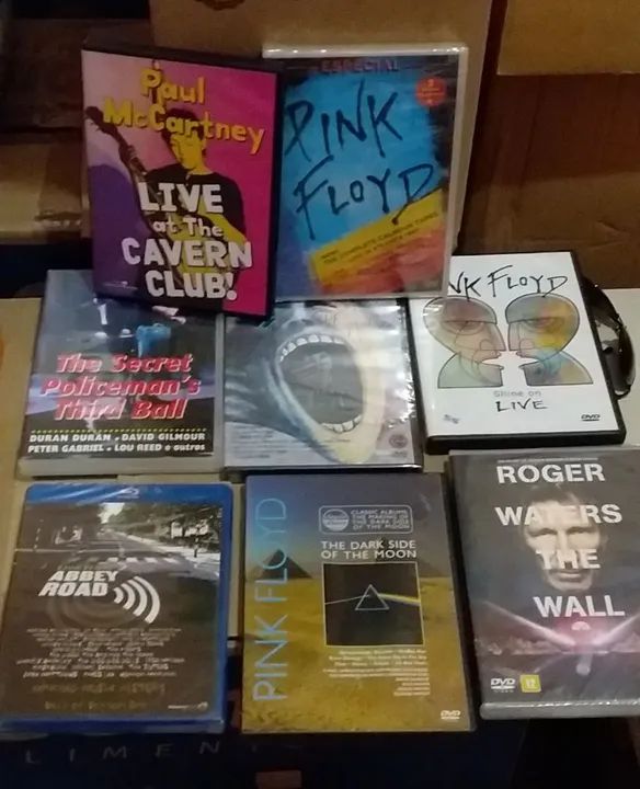 Kit 7 DVD'S e 1 Blu-ray Coleção Pink Floyd 3 DVD'S estão Lacrados!
