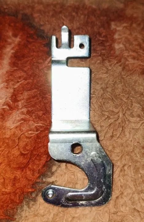 Dobradiça Superior + inferior porta Microondas Electrolux ME044 - Foto 6