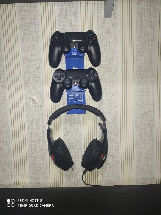 Suporte De Parede Para 2 Controles E 1 Headset De Xbox Ps3 Ps4 - Foto 2