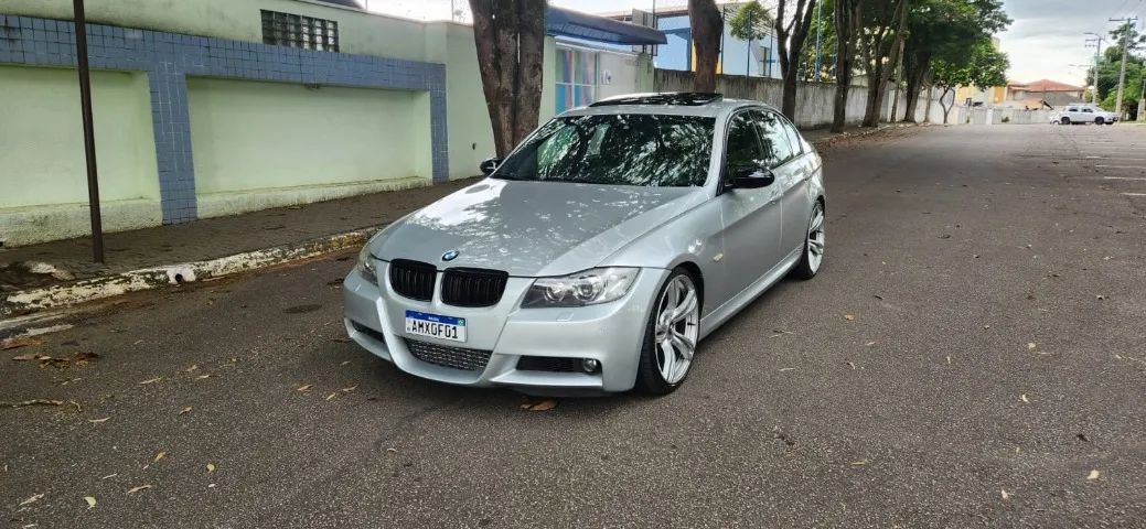 BMW 335i 6cc 3.0 24V Bi-Turbo 2007 Completíssima e Com Baixa Km