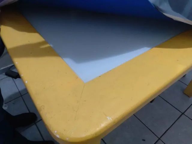 Mesa de jantar c/ tampo de vidro em MDP / Vidro Bege 77 cm x 120 cm x 80 cm - Foto 2