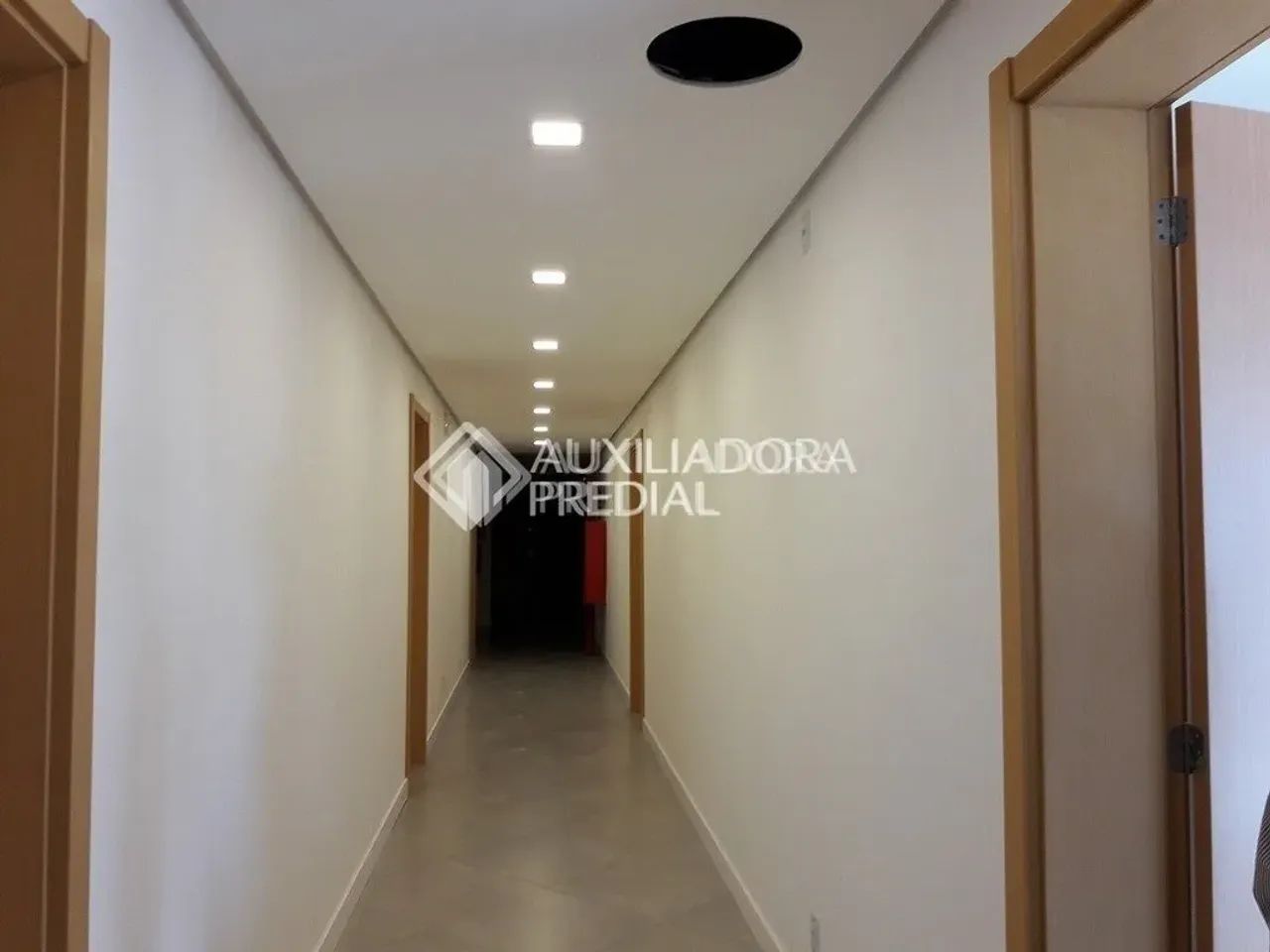 SALA COMERCIAL LOCAÇÃO EM CANELA - Foto 4