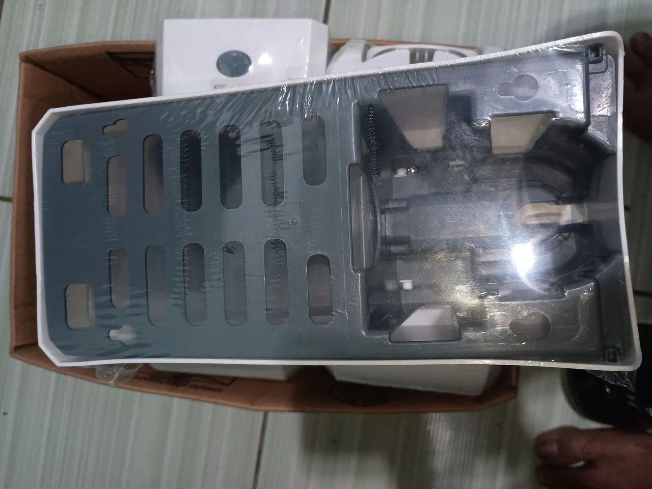 Dispenser de álcool em gel e sabão líquido KIT com 5 lacrados - Foto 2