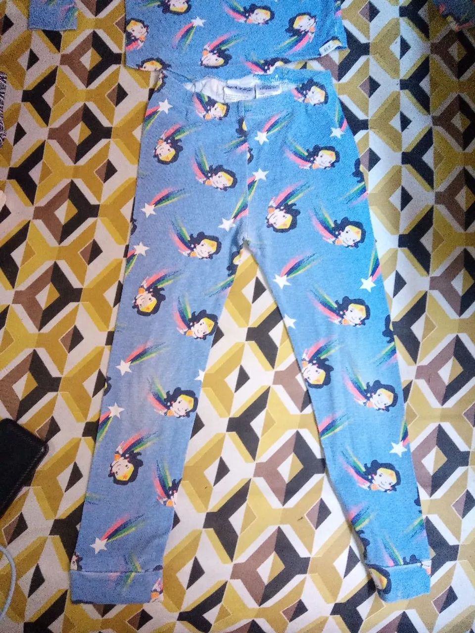 Pijamas de menina com estampa de estrelas - Foto 3