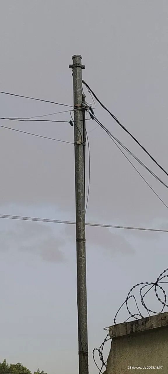Poste 7 metros p padrão trifásico 