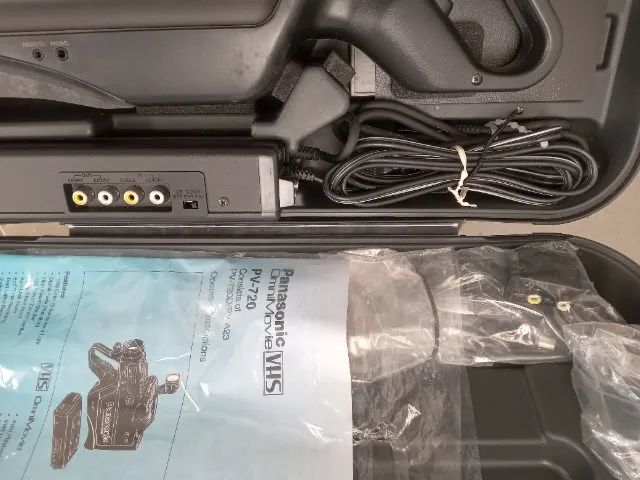 Filmadora Panasonic Omnimovie PV720 muito conservada. - Foto 4