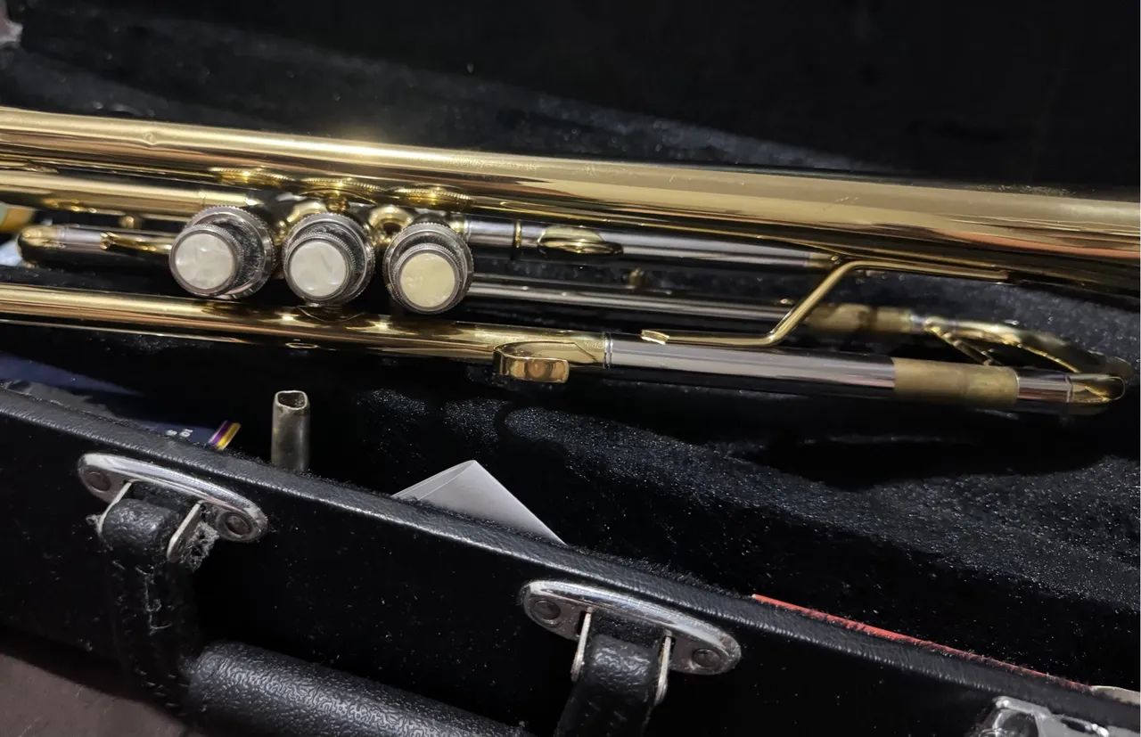 Trompete EAGLE Laqueado TR 504 - Instrumento Musical Profissional - Foto 2