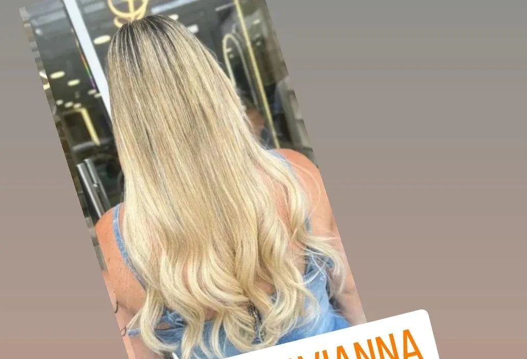 Cabelo loiro platinado